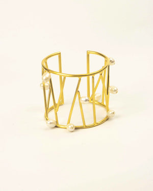 Wire Mesh Bracelet with Dropped Pearls Wire Mesh Bracelet with Dropped Pearls